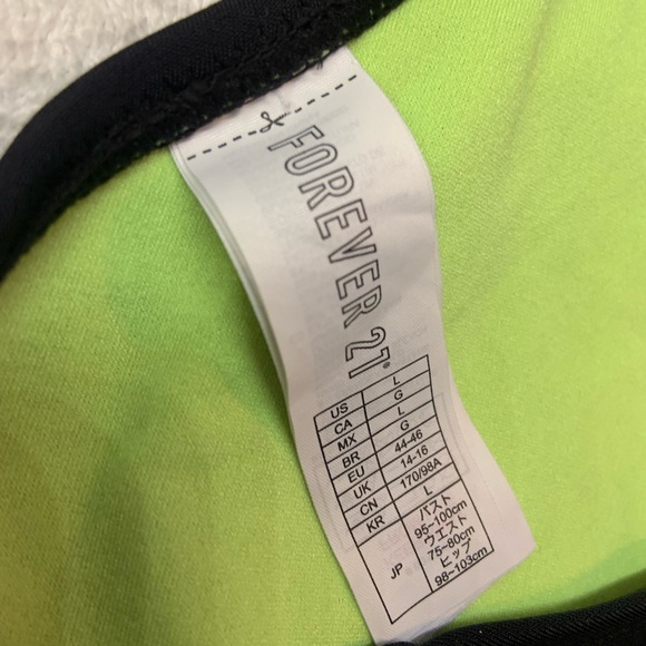 Forever 21 one piece - Picture 4 of 6